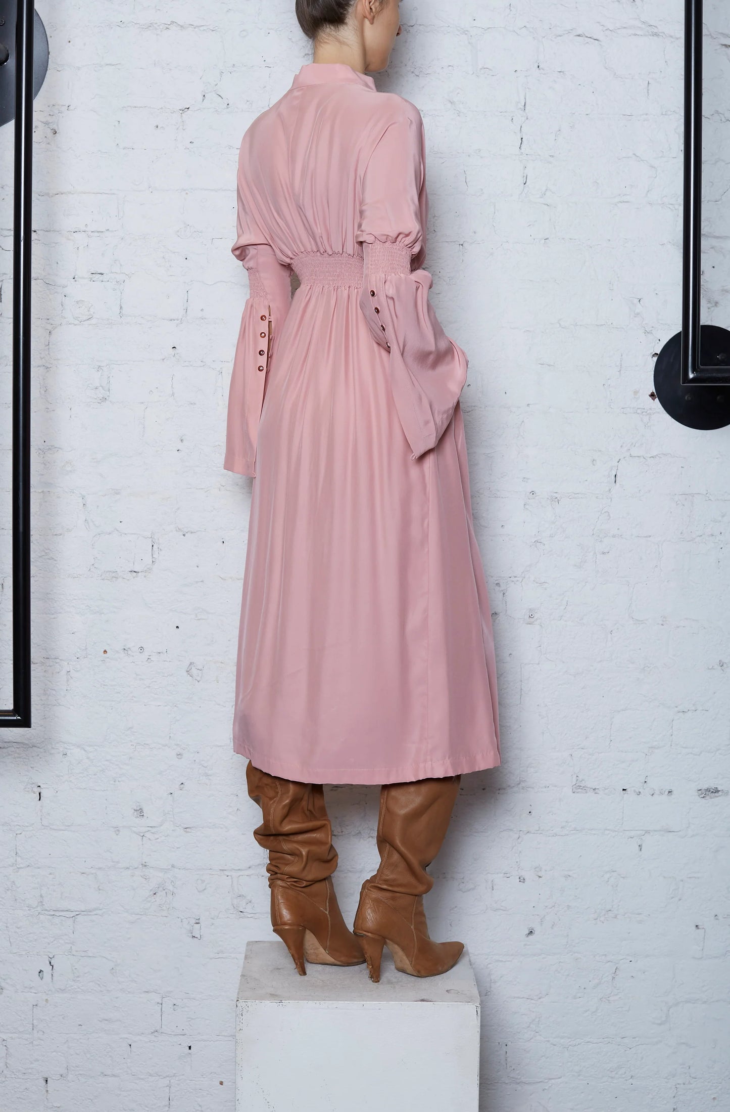 SHIRRED SHIRT DRESS - PINK