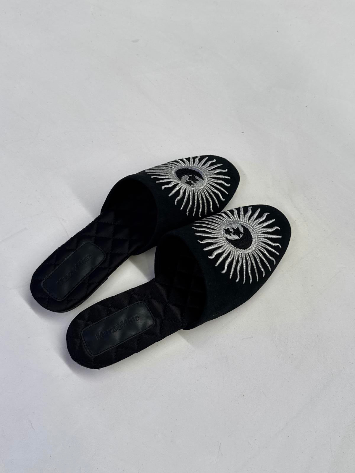MARA & MINE The Estrella Slipper - Black