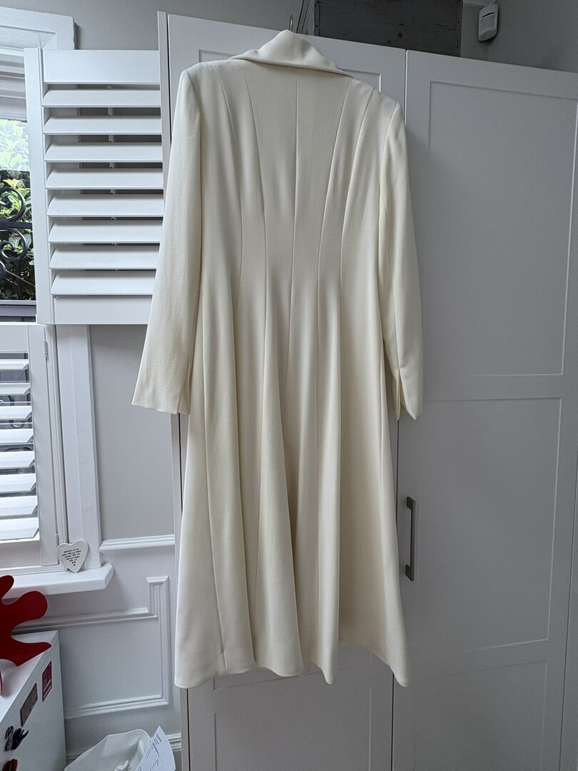 CAPE COAT