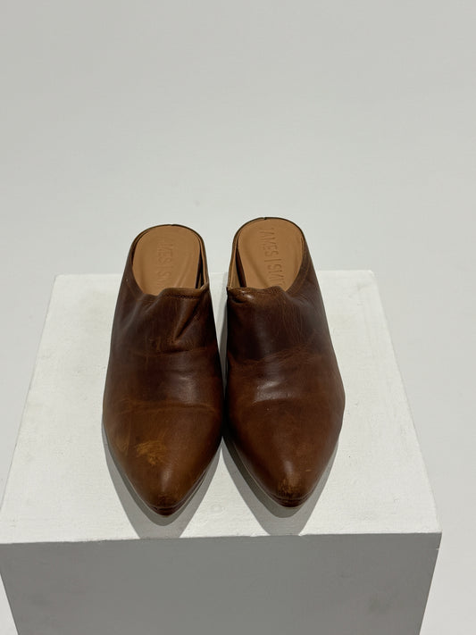 James Smith - Lucca Point Brown Vintage Size: 6