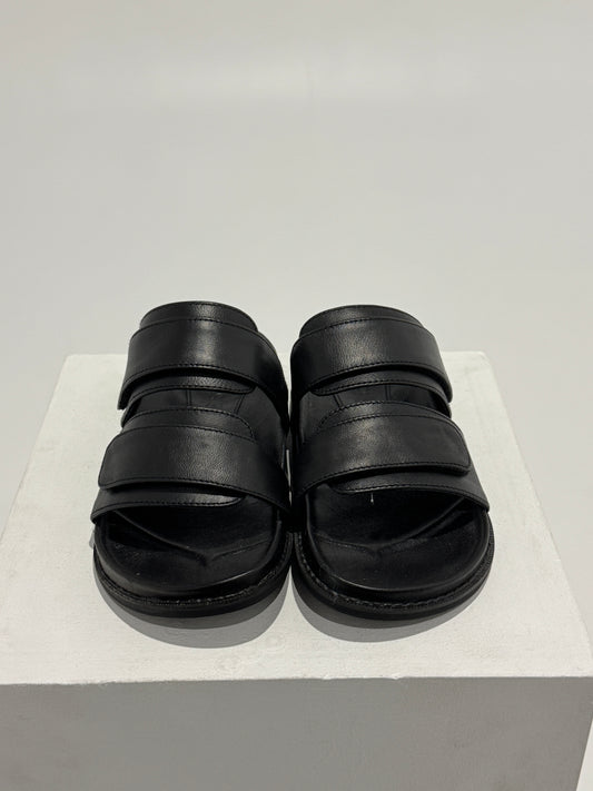 James Smith - Izano Slide Black Size: 4