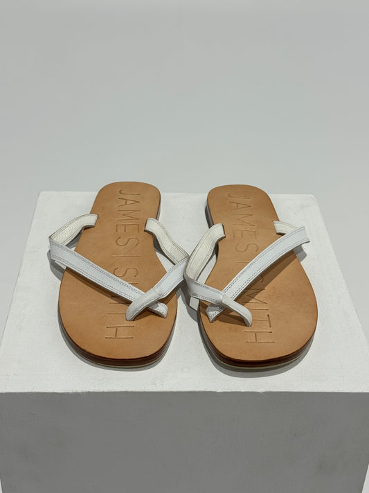 James Smith - San Pietro Slide White Size: 5