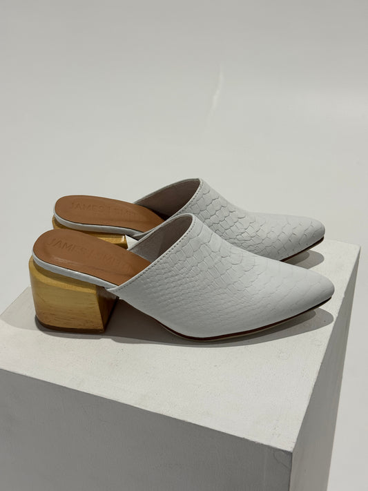 James Smith - Le Paris Point White Size: 5