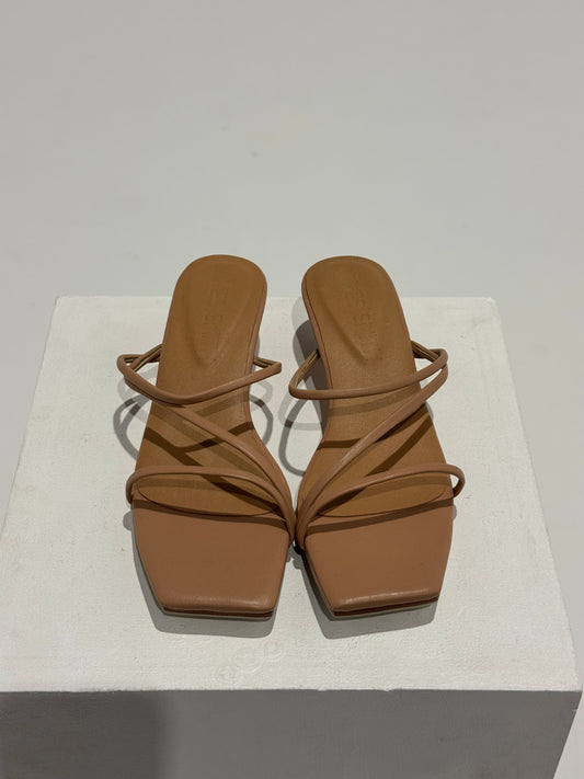 James Smith - Mazzano Midi Island Tan Size: 5
