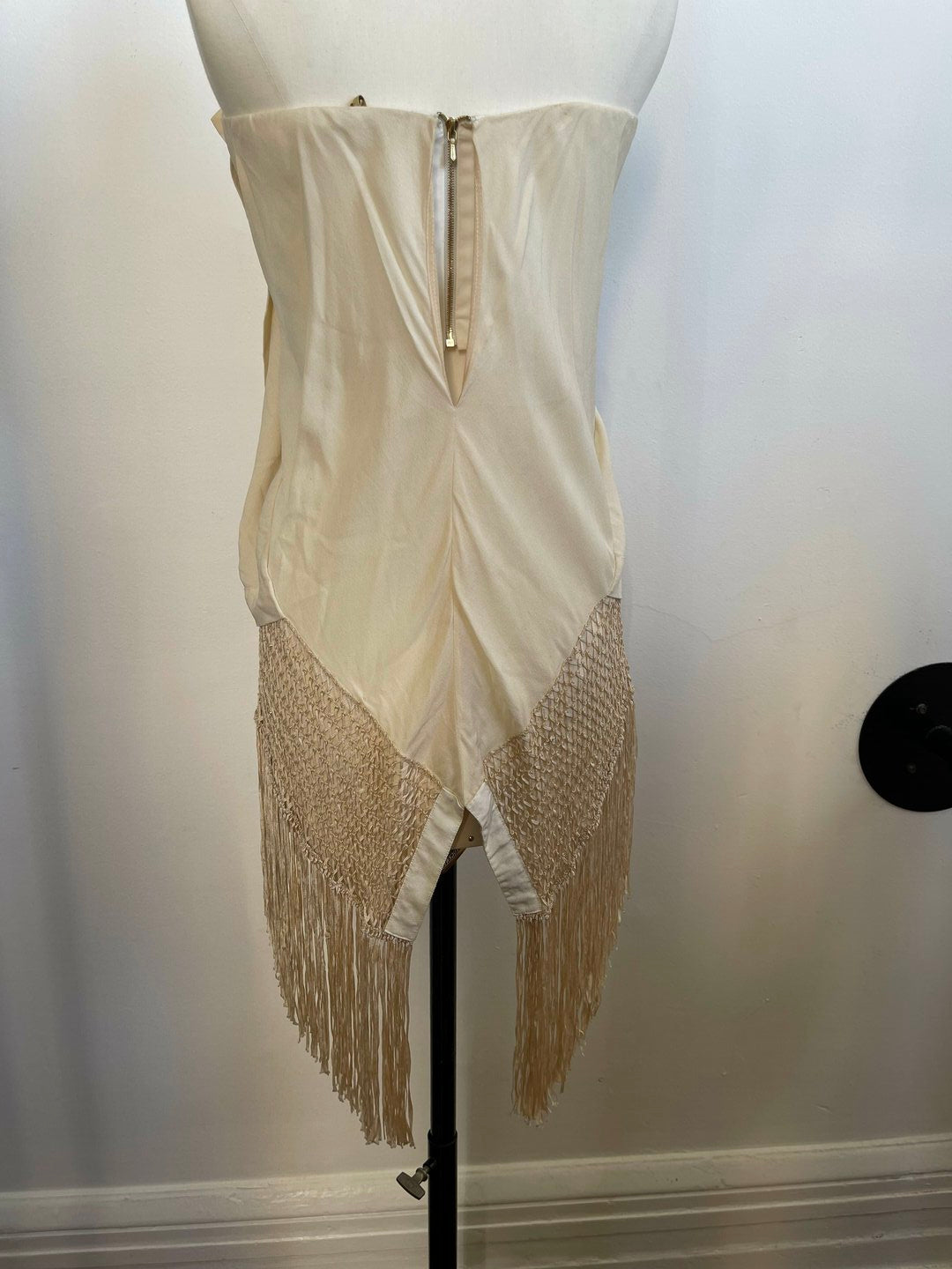VINTAGE IVORY STRAPLESS TOP