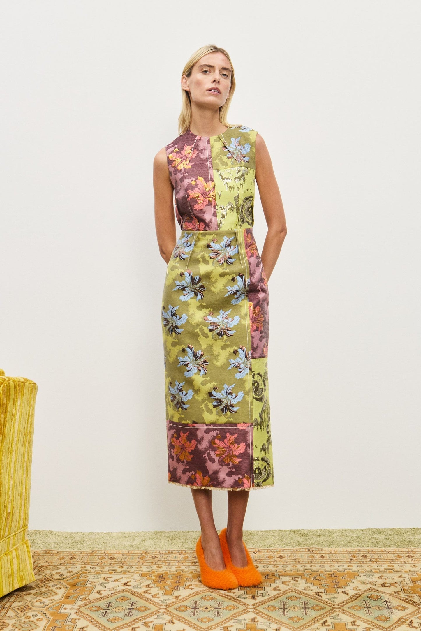 ADRIANA JACQUARD GOWN
