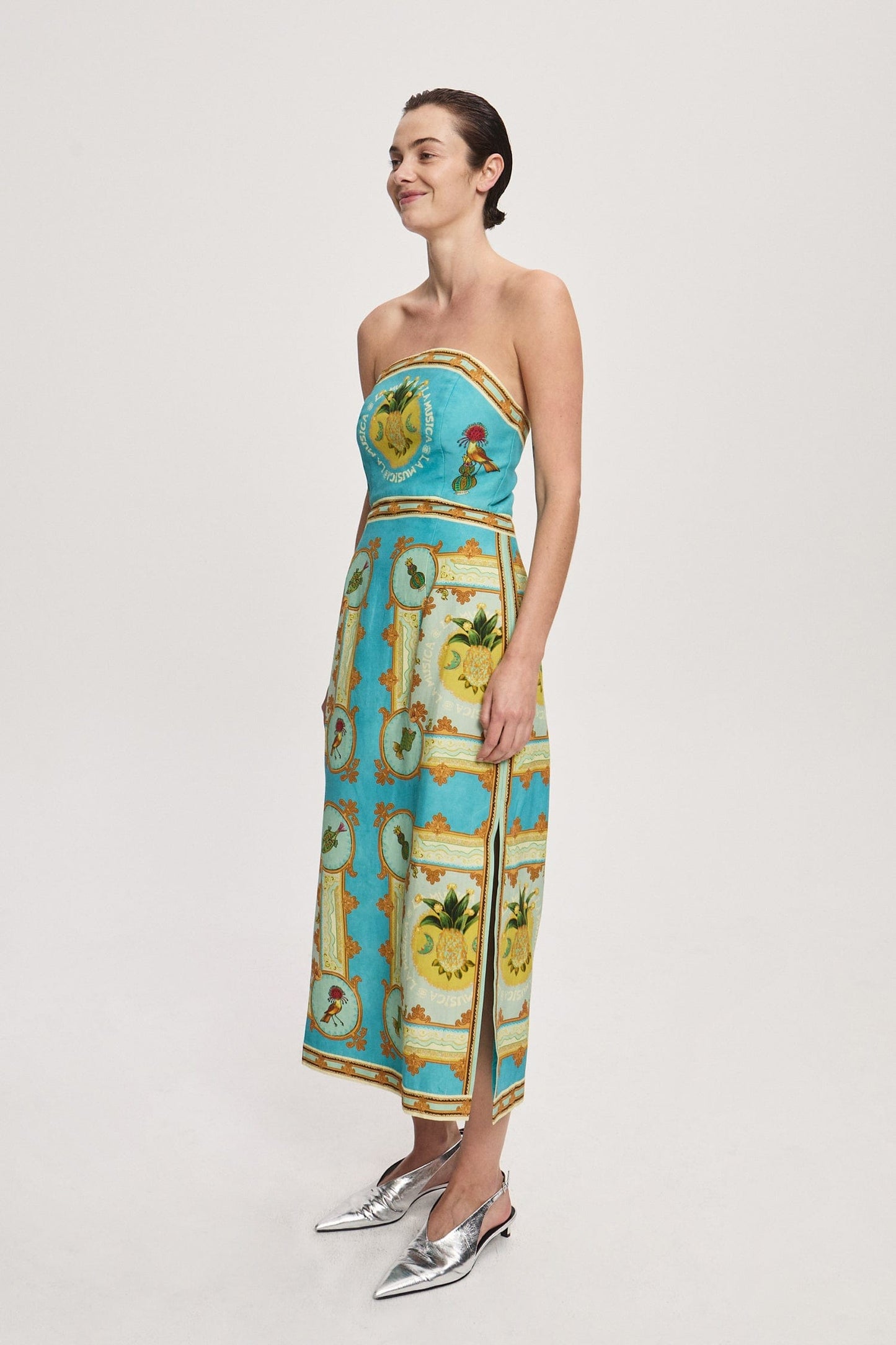 LA MUSICA MIDI DRESS EXCLUSIVE