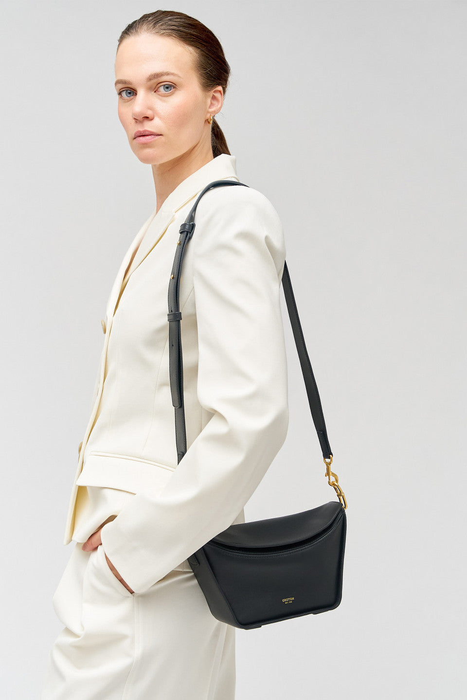 OROTON - FABLE DAY BAG - BLACK