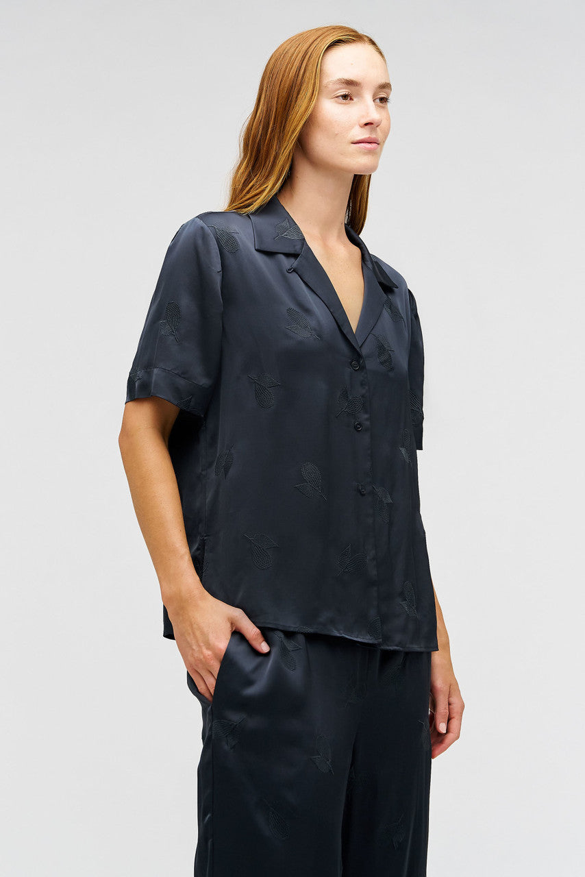 EMBROIDERED LEAF SS CAMP SHIRT