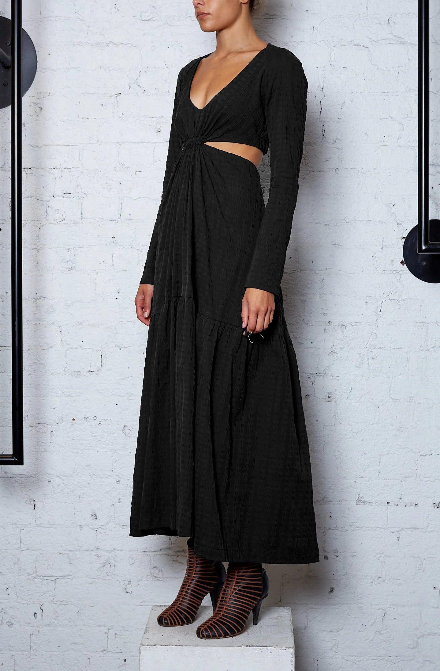 REVIVING NATURE DRESS - BLACK