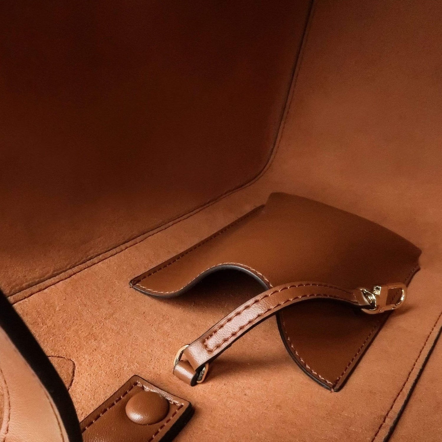 X NIHILO - EIGHT MINI TOTE BUCKET BAG - TAN Inside detail